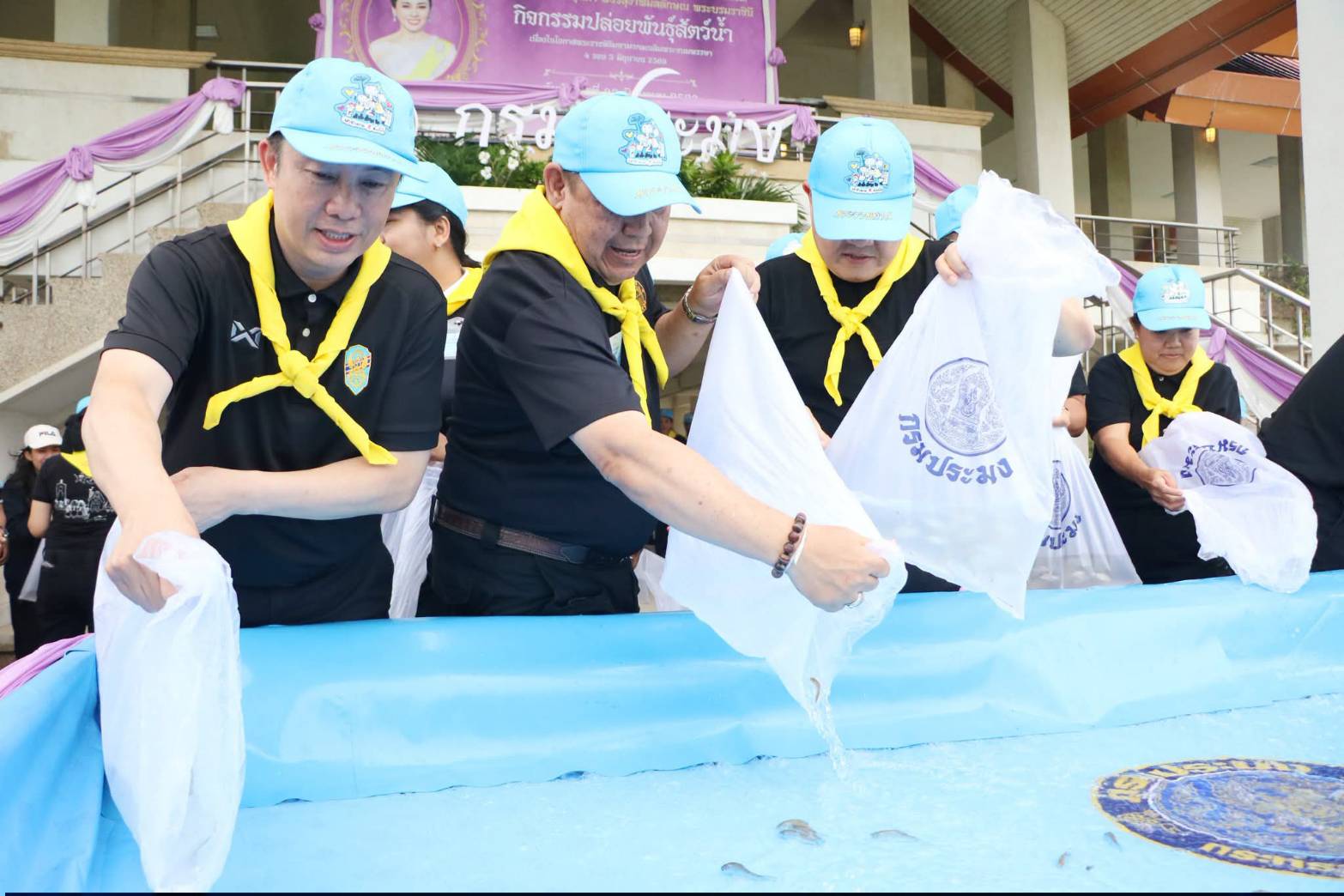title - ส.ป.ก. ร่วมกิจกรรมโครงการจิตอาสาพัฒนาด้านการเกษตร กษ. เฉลิมพระเกียรติสมเด็จพระนางเจ้าฯ พระบรมราชินี เนื่องในโอกาสมหามงคลเฉลิมพระชนมพรรษา 4 รอบ 3 มิถุนายน 2569 ณ ศูนย์ส่งเสริมและพัฒนาอาชีพเสริมนอกภาคการเกษตร (ศูนย์ศิลปาชพบางไทรฯ เดิม)